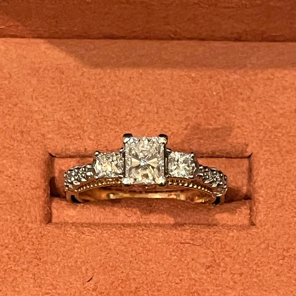 Verragio PARISIAN-124P 14 karat 1/2 carat center, over 1 carat TW